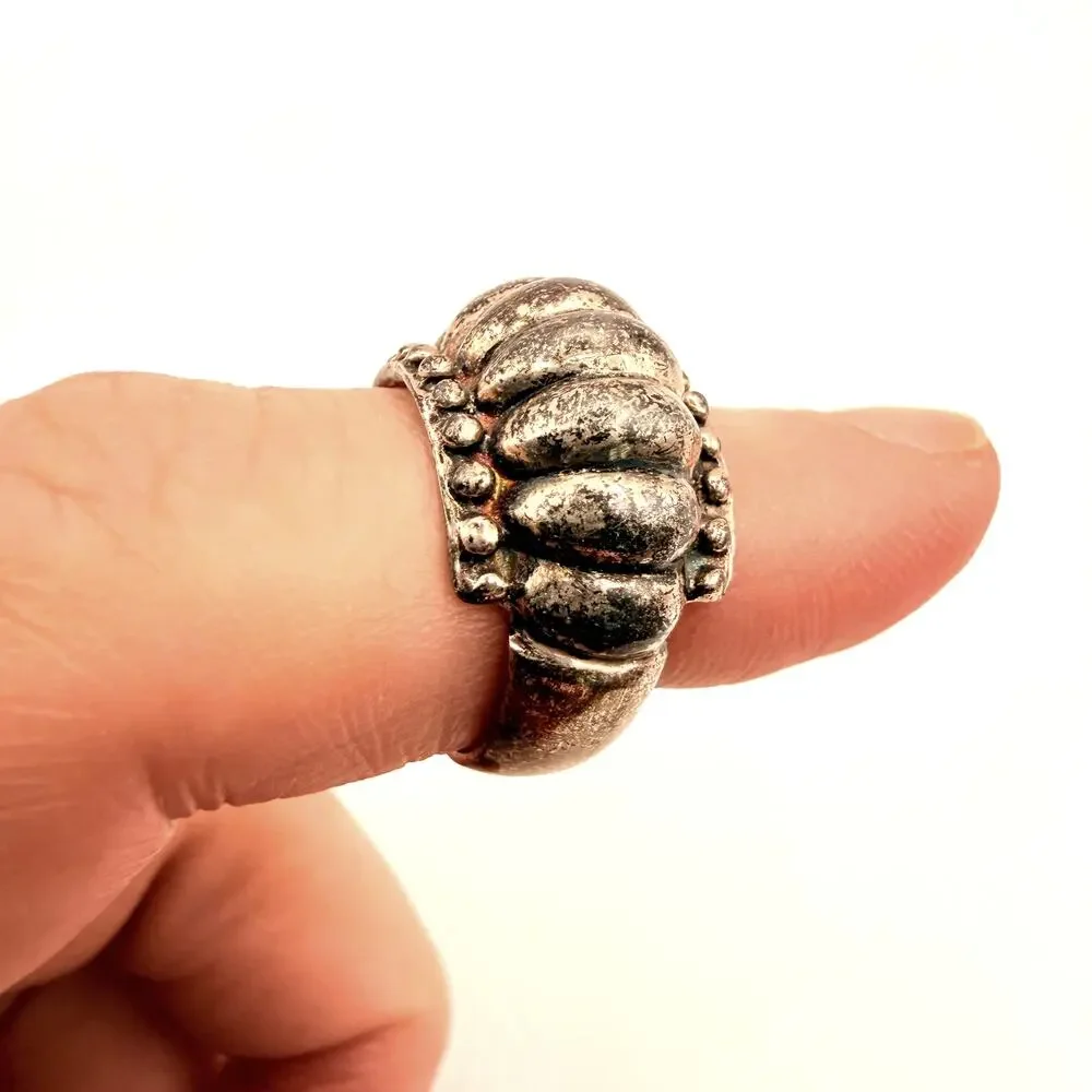 Vintage Sterling Silver Ring Size 6 Women's Domed Scalloped Beaded Artisan Boho